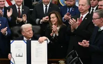 Hạ viện Mỹ tiến gần tới mốc ngăn nguy cơ đóng cửa chính phủ