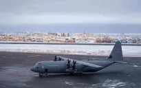 Tổng thống Trump “hạ giọng” về vấn đề Greenland