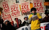 Tổng thống Trump đe dọa điều động quân đội trấn áp biểu tình chống ICE ở Minnesota