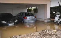 Mưa lớn gây ngập lụt nặng ở Hy Lạp, 2 người thiệt mạng