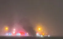 Máy bay thương gia chở 8 người rơi ngay khi cất cánh tại sân bay Mỹ