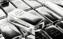 Giá bạc tăng 63% từ đầu năm