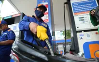 Giá xăng, dầu cùng tăng, có loại tăng hơn 700 đồng/lít