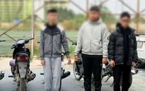 Bắt giữ nhóm thiếu niên trộm 11 xe máy ở Hà Nội