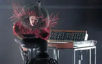 Lady Gaga ma mị tại Grammy 2026, gặt hái nhiều máy hát vàng