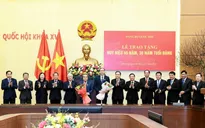 Chủ tịch Quốc hội chủ trì Lễ trao tặng Huy hiệu 45 năm, 30 năm tuổi Đảng