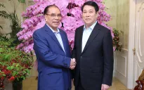 Chủ tịch nước Lương Cường chúc Tết nguyên Tổng Bí thư Nông Đức Mạnh