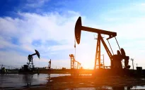 Dự báo giá dầu thô từ 60 -75 USD/thùng năm 2026