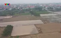 Hàng trăm hộ dân ở Hà Nội bức xúc vì kênh tưới tiêu bị lấn chiếm