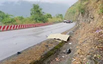 Phú Thọ: Va chạm giữa ô tô và xe máy khi trời mưa, 2 người tử vong