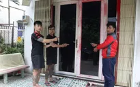 TP Hồ Chí Minh: Bắt nhóm tạt sơn khủng bố đòi nợ