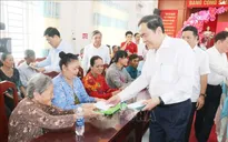 Chủ tịch Quốc hội Trần Thanh Mẫn chúc Tết gia đình chính sách ở Cần Thơ