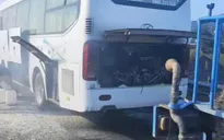 Giải cứu 39 người trong vụ cháy xe khách chiều 26 Tết