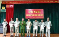 Trao "tấm vé" đoàn viên cho phạm nhân trước thềm năm mới