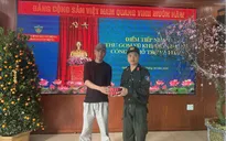 Người dân tự giác giao nộp 2kg pháo tự chế