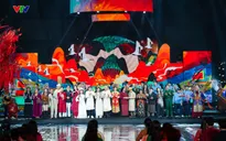 Rộn ràng “đại tiệc” Gặp nhau cuối năm - Quảng trường mùa xuân