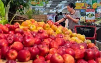 Thị trường hàng hóa ngày Tết: Nguồn cung dồi dào, giá cả ổn định