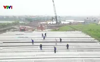 Thi đua ngay từ ngày đầu Xuân: Sôi động khí thế thi công trên các công trường trọng điểm