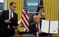 Chứng khoán Mỹ tăng mạnh sau khi Tòa án Tối cao bác thuế khẩn cấp của Tổng thống Trump