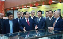 Thủ tướng thăm và làm việc với Viện Hàn lâm Khoa học và Xã hội Việt Nam