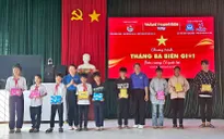 "Tết chuyền tay" 2026: Trao vị Tết đến trẻ em vùng biên