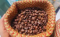 Giá cà phê đảo chiều tăng mạnh