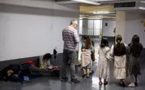 Israel đóng cửa trường học sau đòn đáp trả tên lửa từ Iran