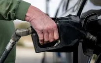 OPEC+ nhất trí tăng sản lượng dầu