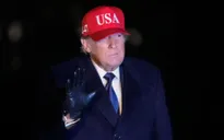 Ông Trump yêu cầu dừng sử dụng AI của Anthropic