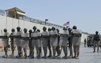 Lính thủy đánh bộ Mỹ nổ súng vào người biểu tình xông vào lãnh sự quán ở Karachi (Pakistan)