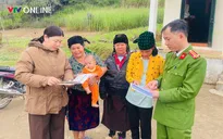 Tuyên truyền bầu cử bằng tiếng dân tộc ở Thuận Hòa