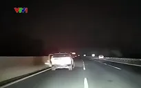 Bất cẩn khi dừng đỗ trên cao tốc