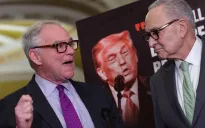 Thượng viện Mỹ bác nỗ lực hạn chế quyền của Tổng thống Trump đối với chiến dịch tại Iran