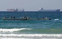 Iran bác thông tin đóng eo biển Hormuz