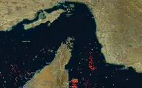 Xung đột Iran ảnh hưởng nghiêm trọng đến tuyến vận tải qua eo biển Hormuz