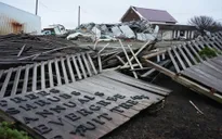 Lốc xoáy san bằng nhiều ngôi nhà ở Trung Tây nước Mỹ, ít nhất 2 người thiệt mạng