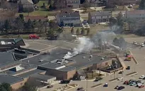 Lao xe vào giáo đường Do Thái ở Michigan (Mỹ)