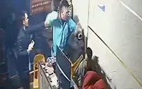 Hà Nội: Công an xác minh vụ tài xế xe công nghệ đánh người trên đường Phạm Văn Đồng