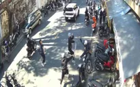 Lâm Đồng: truy xét nhóm thiếu niên mang mã tấu đánh nhau trước cổng trường