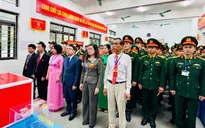 Thanh Trì (Hà Nội): Cử tri hào hứng, phấn khởi cầm lá phiếu bầu cử