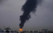 UAE đóng không phận sau loạt vụ tấn công bằng tên lửa và UAV