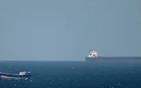 Chi phí bảo hiểm của tàu thuyền di chuyển qua eo biển Hormuz tăng vọt