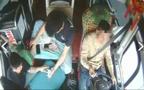 Xử lý tài xế và phụ xe khách đánh bạc khi xe đang chạy trên cao tốc