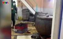 Lò quay lợn bằng củi than gây ô nhiễm trong khu dân cư ở TP Hồ Chí Minh