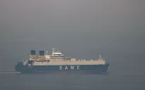 Iran bị cáo buộc thu phí tàu thuyền qua eo biển Hormuz