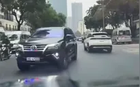 Tự lắp đèn ưu tiên, tài xế ở Hà Nội bị phạt, trừ điểm bằng lái