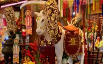 Thiêng liêng Lễ hội truyền thống Đền Bạch Mã