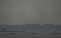 Iran xúc tiến thu phí tàu thuyền qua eo biển Hormuz