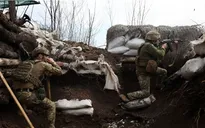 Ukraine tấn công nhà máy lọc dầu của Nga 