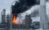 Hỏa hoạn bùng phát tại nhà máy lọc dầu của Nga sau vụ tấn công UAV 
